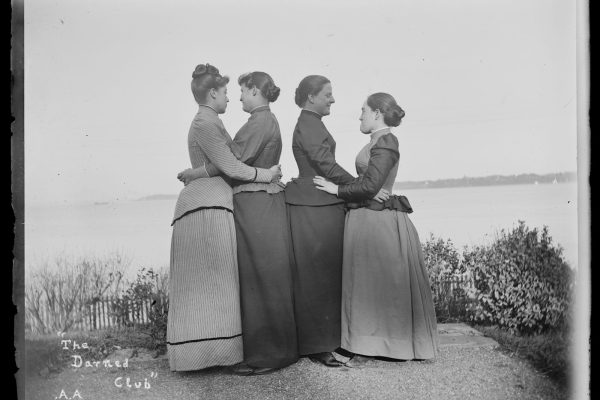 More than 7,500 Prints and Negatives by Trailblazing Photographer Alice Austen Return Home