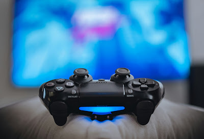 How to Engage with Online Games with Safety and Responsibility in Mind in Canada